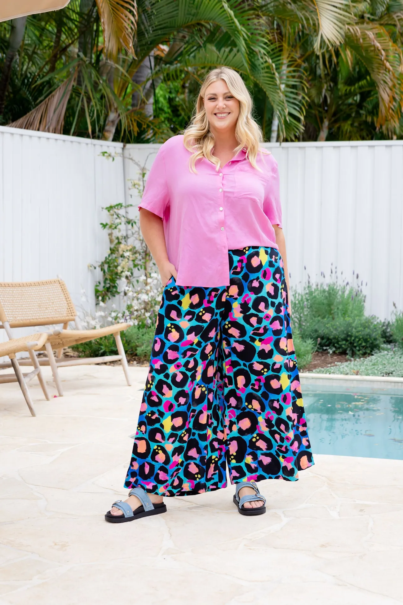 Proud Poppy Clothing Larsa Pants in Kasey Leopard by Kasey Rainbow New