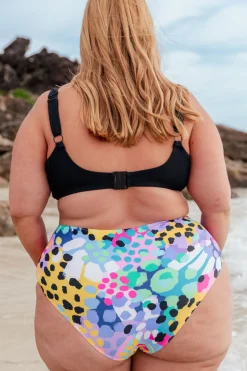 Proud Poppy Clothing Burleigh Bikini Top in Black Hot