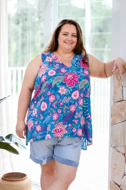 Proud Poppy Clothing Dannie Top in Paisley Floral PaisleyFloral Hot
