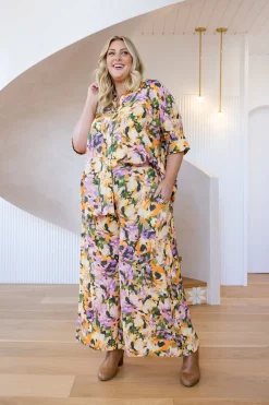 Proud Poppy Clothing Larsa Linen Blend Pants in Mirage Fashion