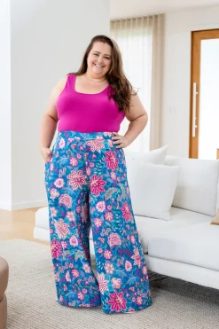 Proud Poppy Clothing Larsa Pants in Paisley Floral PaisleyFloral Hot
