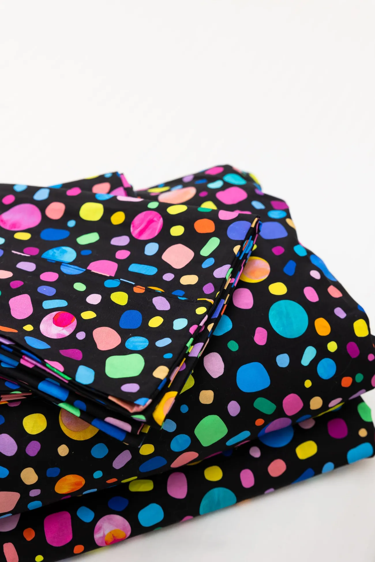 Proud Poppy Clothing Sleep Bright Black Pebble Sheet Set by Kasey Rainbow Clearance