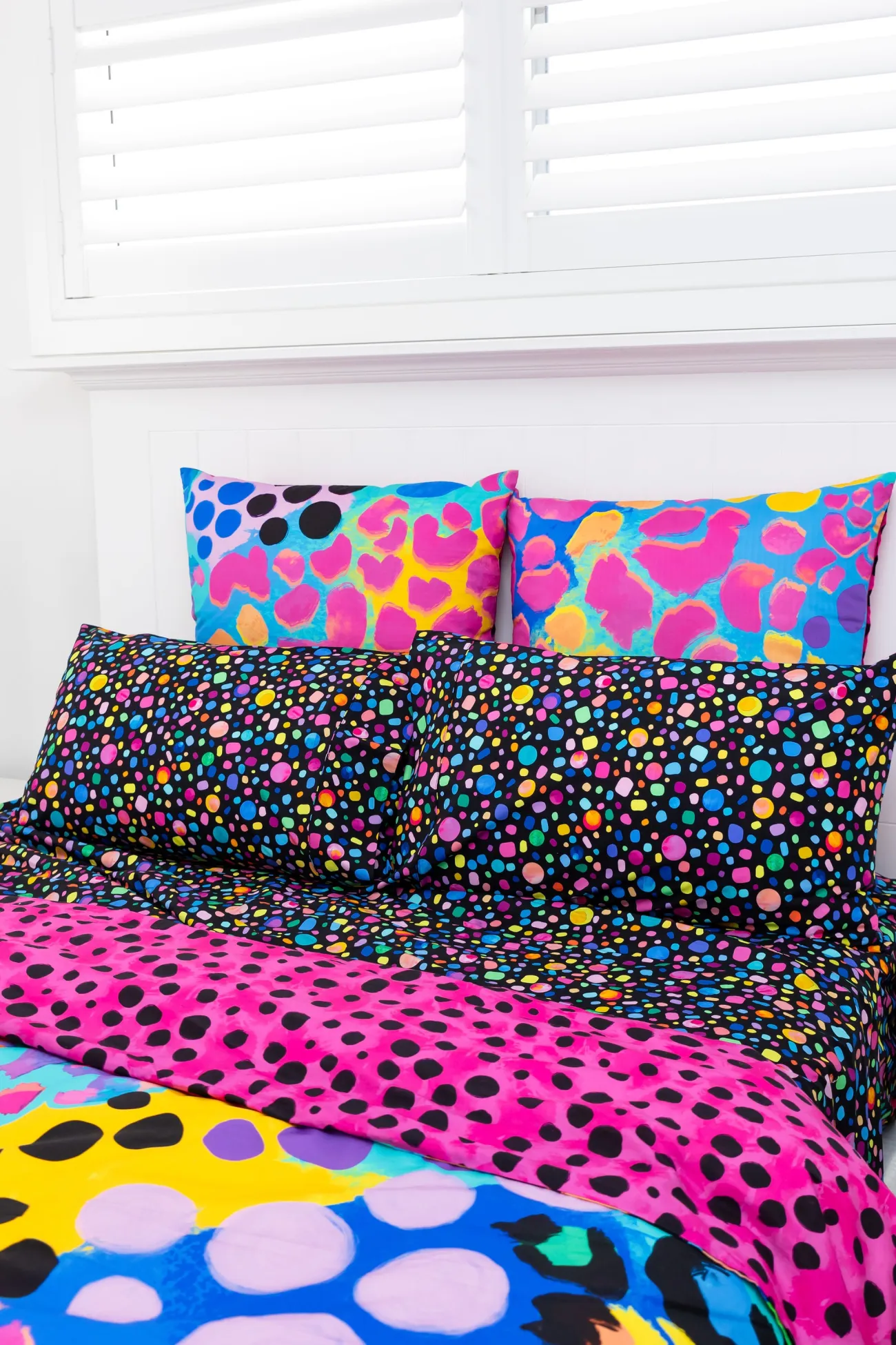 Proud Poppy Clothing Sleep Bright Black Pebble Sheet Set by Kasey Rainbow Clearance